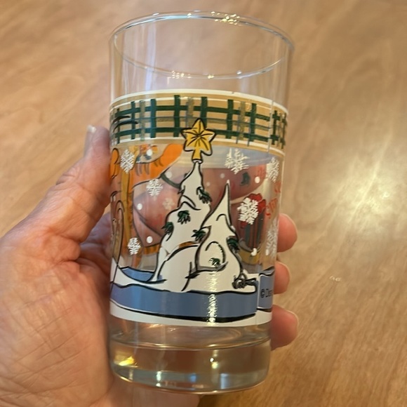 Disney Pooh Set of 2 Christmas Juice Glasses - Picture 7 of 8